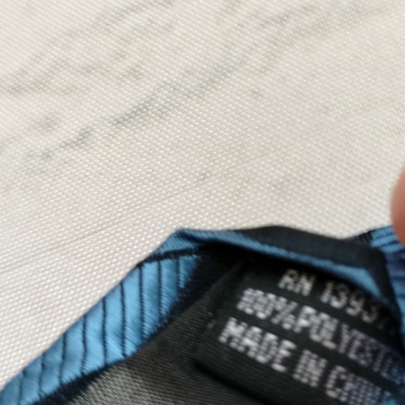 Alexander Logan Tiemart Mens Necktie Tie Blue and Black Link Swirl Formal - Picture 11 of 11